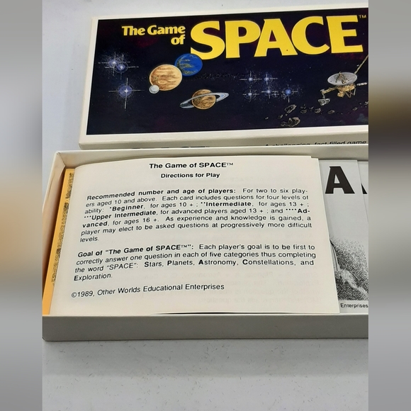 The Game of SPACE Explore Discover Experience Educational Game 2 to 6 Players - Picture 3 of 7